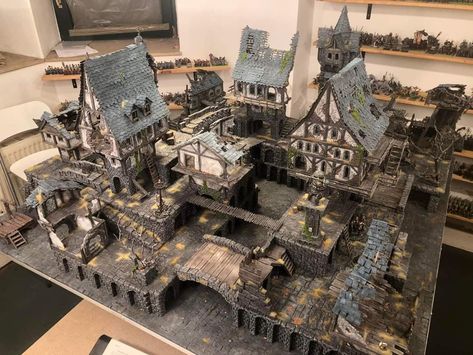 Dnd Setup, Orc Cosplay, Mordheim Board, Dnd Decor, Rpg Terrain, Dnd Room, Dwarven Forge, Dnd Crafts, Wargaming Table