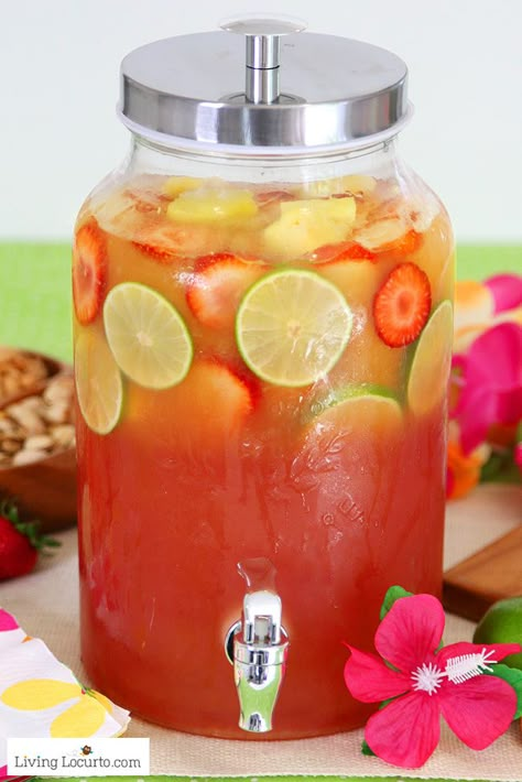 Tropical Rum Punch, Yummy Summer Cocktails, Rum Punch Recipes, Layered Drinks, Southern Thanksgiving, Party Punch Recipes, Punch Drinks, Spring Cocktails, Rum Punch