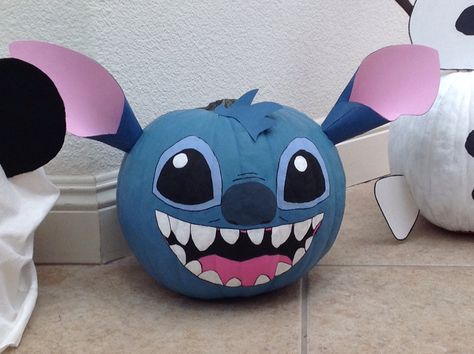 Lilo And Stitch Pumpkins, Painted Pumpkins Stitch, Pumpkin Decorating Character Ideas, Stitch Carved Pumpkin, Stitch Pumpkin Ideas, Character Pumpkins Painted, Stitch Pumpkin Painting Ideas, Pumpkin Painting Ideas Stitch, Pumpkin Decorating Ideas Disney