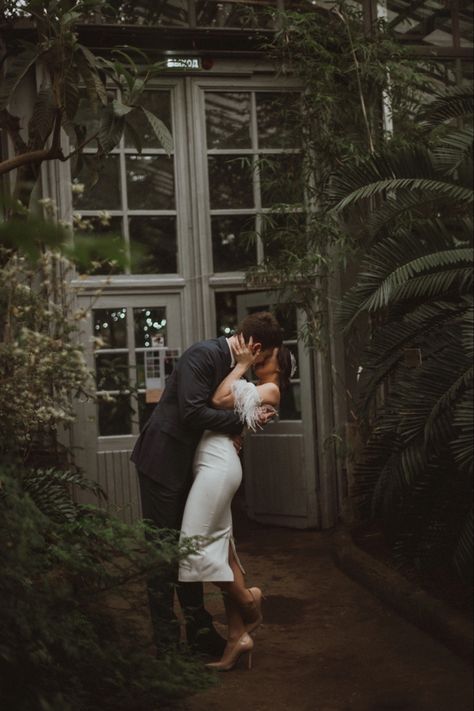 Fairchild Tropical Botanic Garden Engagement Photos, Botanical Wedding Photoshoot, Engagement Pictures Botanical Garden, Botanical Gardens Photoshoot Couples, Plant Shop Engagement Photos, Greenhouse Wedding Photography, Wedding Garden Photoshoot, Botanical Gardens Engagement Pictures, Botanical Garden Wedding Photos