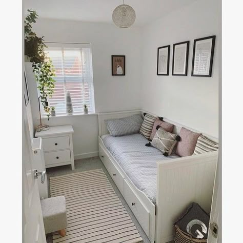 Small Space Storage Bedroom, Box Room Bedroom Ideas, Bedroom Storage For Small Rooms, Daybed Room, Tiny Bedroom Design, Room Bedroom Ideas, Diy Bedroom Storage, Small Guest Bedroom, Box Room