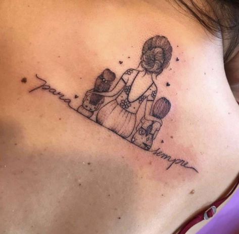 3 TOP 3 Tatuajes de Madres e Hijas Sentadas de Espalda Negro en Espalda con inscripcion para sempre Mutterschaft Tattoos, Motherhood Tattoos, Name Tattoos For Moms, Mom Tattoo Designs, Mommy Tattoos, Muster Tattoos, Tattoo For Son, Mother Tattoos, Baby Tattoos