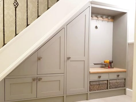 #stairsdesign #renovation #remodeling Under The Stairs Storage, Staircase In Living Room, Understair Storage, Under Stairs Nook, Under Stairs Storage Solutions, Room Under Stairs, Closet Under Stairs, Free Home Decor, تحت الدرج