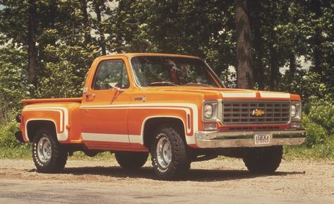 Custom trucks were red hot in the Me Decade. Here are 25 of the rarest, wildest, and coolest factory custom pickups and SUVs of the 1970s. C10 Stepside, Vintage Chevy Trucks, Custom Lifted Trucks, Chevy Stepside, Studebaker Trucks, Chevy Pickup Trucks, Chevy C10, Gm Trucks, Chevy Pickups