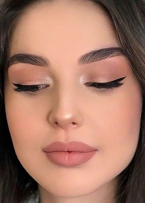 Pakistani Makeup, Bronze Makeup Look, Makeup Life Hacks, Chinese Woman, Faceless Men, Natural Everyday Makeup, Soft Makeup Looks, Simple Makeup Tips, The Faceless