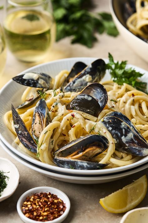 Seafood Pasta Mussels, Mussel Linguine Recipe, Linguini With Mussels, Mussels Spaghetti Recipe, Mussel Pasta White Wine, Seafood Pasta With Mussels, Angel Hair Pasta With Mussels, Pasta With Muscles, Recipes With Muscles