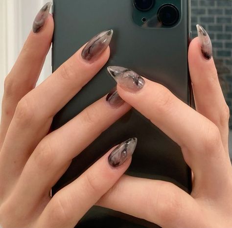 Gray Korean Nails, Smokey Black Nails, Marble Black Nails, Smokey Nails Design, Grey Jelly Nails, Black Smokey Nails, Smokey Nails, Black Marble Nails, Nail Art Designs Images