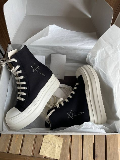 Rick Owens Drkshdw, Star Logo, Ramones, Rick Owens, Converse High Top Sneaker, Converse Chuck Taylor High Top Sneaker, Converse Sneaker, High Top Sneakers, Shoes Mens