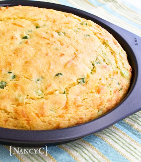 Green Onion Cornbread, Cornbread With Cheese, Onion Cornbread, Green Chile Cornbread, Cornmeal Bread, Savory Cornbread, Cornbread With Corn, Cornbread Recipes, Cheddar Cornbread