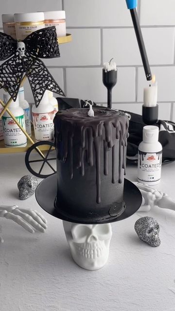 Ashley D.- Master of Chocolate on Instagram: "Who Lit the Black Flame Candle? 🕯 Sweets Fam, are we ready for Hocus Pocus 2 or what!? #treatmaker #cakedecorating #hocuspocus #blackflamecandle #treatmaking #blackmagic #strangerthings #spookyseason #spookycake #hocuspocus2 #hocuspocuscake #halloweencake #halloweenparty #delish #tasty #creativecakes #cakesofinstagram #halloweencupcakes #halloweentheme #disneyhalloween #disney" Writer Cake Ideas, Hocus Pocus Cake Ideas Easy, Hocus Pocus Birthday Cake Ideas, Black Candle Cake, Black Halloween Cake Ideas, Hocus Pocus Milkshake, Hocus Pocus Halloween Milkshake, Black Flame Candle Cake, Hocus Pocus Cake