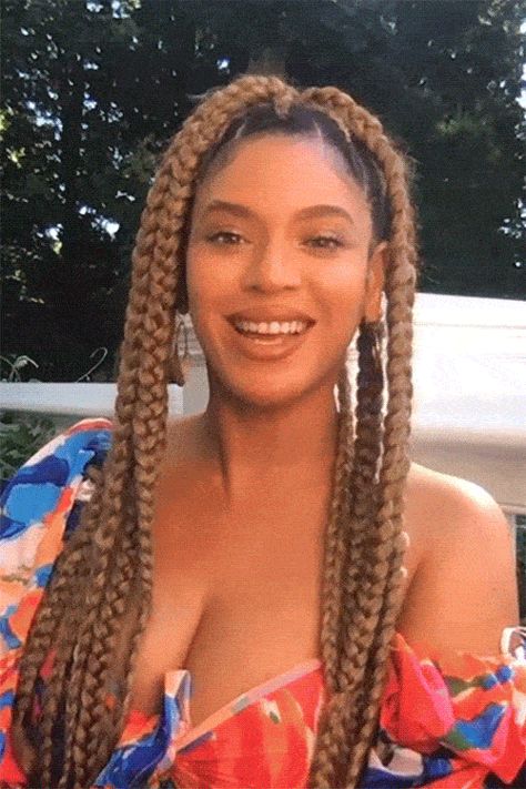 Beyoncé Beyonce Hairstyles Braids, Beyonce Hair Styles, Beyoncé Hairstyles, Beyonce Box Braids, Beyoncé Hair, Beyonce Hairstyles, Beyonce Makeup, Beyonce Braids, Beyonce 2000's