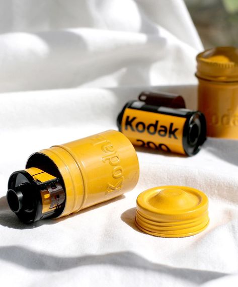 Retro Camera Shop on Instagram: “New in! We’ve got some original 1950’s vintage Kodak film canisters in the store! Designed to store your 35mm film in, these are the OG and…” Kodak 35mm Film, Pics For Fb, Film Canister, Kodak Camera, Vintage Kodak, Wallpaper Iphone Disney Princess, Camera Aesthetic, Kodak Gold, Film Pictures