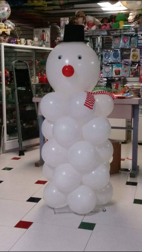 Balloon Snowman, Tree Balloon, Ballon Art, Baby Cinderella, Ward Christmas Party, Christmas Balloon Decorations, Balloon Tower, Deco Ballon, Halloween Balloons