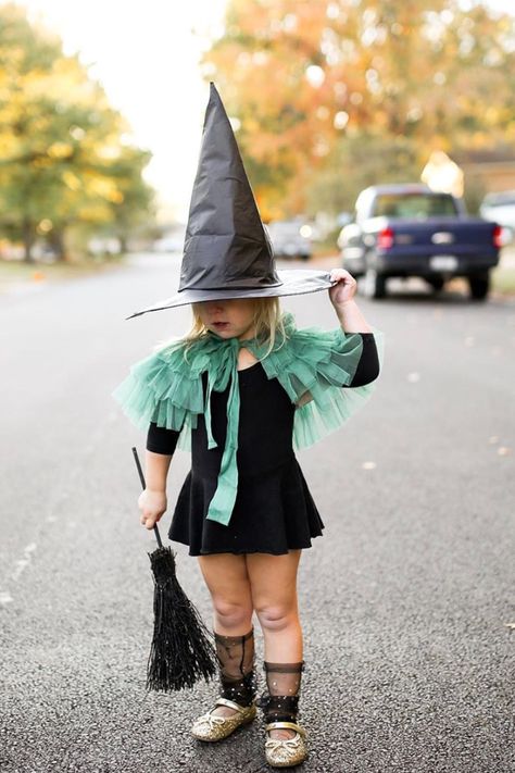 Toddler Girl Witch Costume Diy, Diy Halloween Witch Costumes, Witch Halloween Costume Diy, Halloween Witch Costumes, Vintage Witch Costume, Toddler Witch Costumes, Baby Witch Costume, Kids Witch Costume, Witch Costume Diy