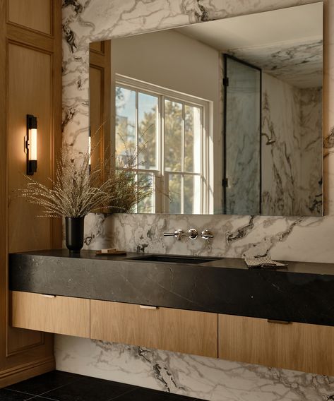 Inside an Encino New Build with Charm by Christina Cole | Jenni Kayne Tonal Bathroom Design, Double Vanity Bathroom Lighting, Urban Modern Bathroom, Modern Toilet Room, Remodelista Bathroom, Christina Cole, Luxury Master Bath, Modern Small Bathroom, Luxurious Bathrooms