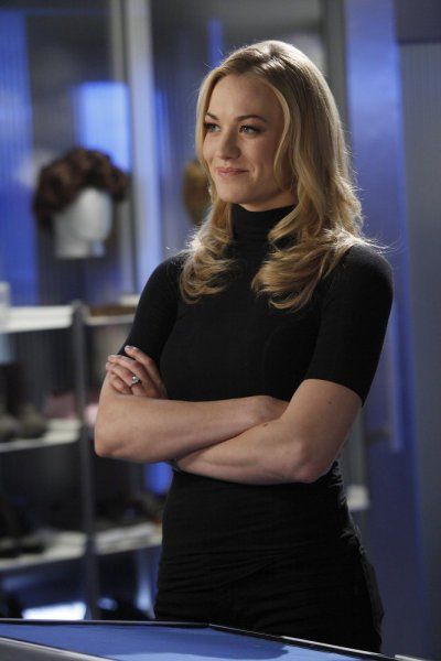 Still of Yvonne Strahovski in Chuck (2007) Sarah Walker Chuck, Chuck Sarah, Peaky Blinders Grace, Chuck Tv Show, Chuck Bartowski, Rachel Keller, Sarah Lancaster, Taylor Jackson, Sarah Walker