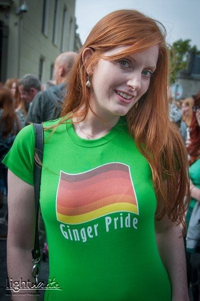 We need to find this shirt for Bethanie! National Redhead Day, Ginger Jokes, Funny Red Head Memes, Ginger Memes Funny, Redhead Day, Irish Redhead, Famous Gingers Redheads, Alone At Home, Red Ginger