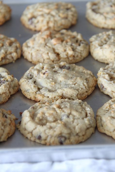 Yummm!!! These are amazing. A Bountiful Kitchen- Everything (we love) cookies German Chocolate Bundt Cake, A Bountiful Kitchen, Bountiful Kitchen, Everything Cookies, Coconut Oatmeal, Christmas Shortbread, Chocolate Bundt, Layered Cakes, Chocolate Bundt Cake