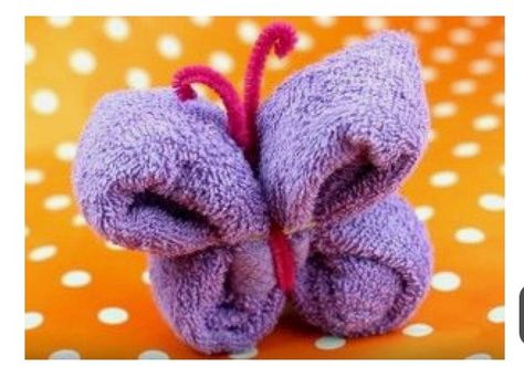 Washcloth Elephant, Wash Cloth Animals, Washcloth Animals, Cloth Animals, Towel Origami, Washcloth Crafts, Towel Art, Fold Towels, Towel Folding