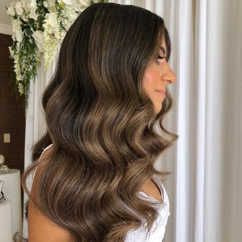 Wedding Hair Blowout, Brunette Wedding Hair, Blowout Look, Hair Blowout, Blowout Hair, Loose Curls, Loose Waves, Hair Styling, Bridesmaid Hair