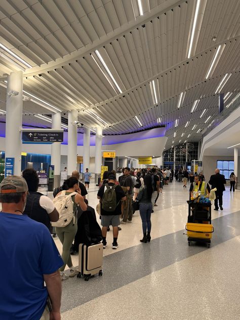 Current situation!! We are standing in one of the longest security check lines ever! Charlotte International! My advice…DO THE TSA PRECHECK so you can skip the long lines. Plane Pics, Tsa Precheck, In Airport, I Love America, Airport Security, Life Plan, How To Plan, Travel, Quick Saves