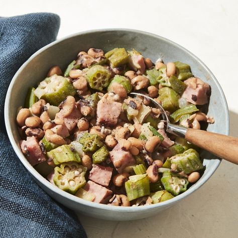 Down Home Black-Eyed Peas Blackeyed Pea Recipes, Blackeyed Peas, Black Eyed Peas Recipe, Black Eyed Pea, Okra Recipes, Pea Salad, Pea Recipes, Smoked Ham, Home Black