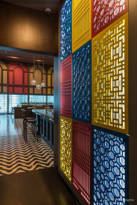 Restaurant Design - When Classic Meets Contemporary | A Square Design - The Architects Diary Indian Restaurant Interior, Indian Restaurant Interior Design, Meja Industrial, Interior Shop, Decoration Restaurant, Design Restaurant, Modern Restaurant, Indian Restaurant, Restaurant New York