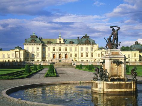 Royal Palace of Drottningholm, Stockholm, Sweden | by zelen.8208 Queen Of Sweden, Castle Mansion, Royal Residence, Beautiful Castles, Royal Palace, Tourist Places, Stockholm Sweden, Madrid Spain, Tourist Destinations