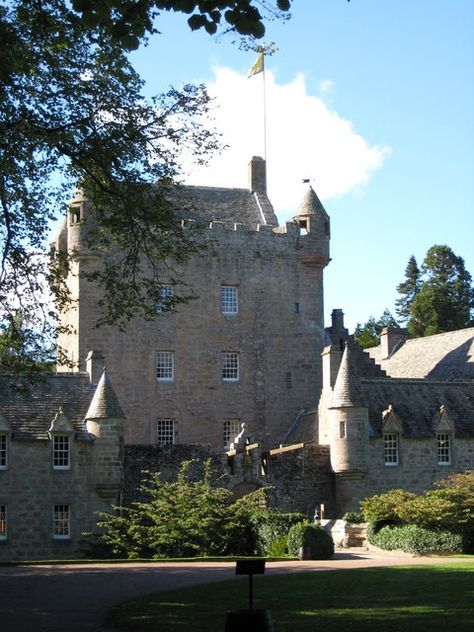 Cawdor Castle © Carol Walker :: Geograph Britain and Ireland Carol Walker, Cawdor Castle, 11th Century, Google Earth, The Castle, Family History, Scotland, The Story, Castle