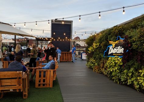 15 Rooftop Bars You Need to Visit in Cincinnati · 365 CINCINNATI Cincinnati Bachelorette Party, Rooftop Bar Aesthetic, Roof Party, Happy Hobbies, Downtown Cincinnati Ohio, Cincinnati Restaurants, Brewery Decor, Wkrp In Cincinnati, Old Cincinnati Photos