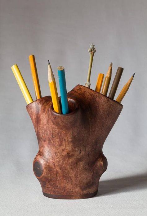 Wood Pencil Holder, Wooden Pen Holder, Forstner Bit, Wooden Pencil, Wooden Pen, Wood Pens, Diy Holz, Creative Workshop, Wooden Projects