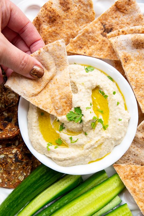 Baba Ganoush Recipe (Roasted Eggplant/Aubergine Dip) Benefits Of Eggplant, Eggplant Benefits, Daniels Fast, Baba Ganush, Baba Ganoush Recipe, Garlic Hummus Recipe, Aubergine Dip, Babaganoush Recipe, Aubergine Recipe