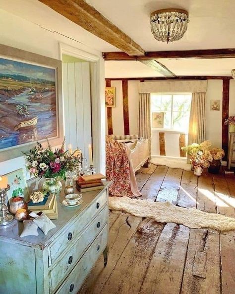 Stone Cottage Homes, Salons Cottage, Modern Cottage Style, English Cottage Interiors, Country Cottage Interiors, English Cottage Decor, English Country Cottage, English Home, English Cottages