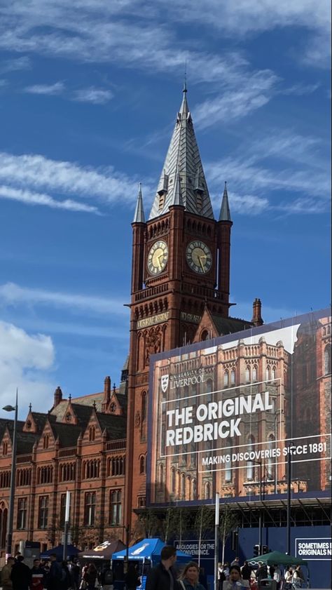 liverpool uni aesthetic campus building russell group redbrick england Liverpool University Aesthetic, Liverpool Aesthetic, Aesthetic Cities, Liverpool University, Uni Aesthetic, Oc Aesthetic, University Of Liverpool, Avatar 1, Liverpool City