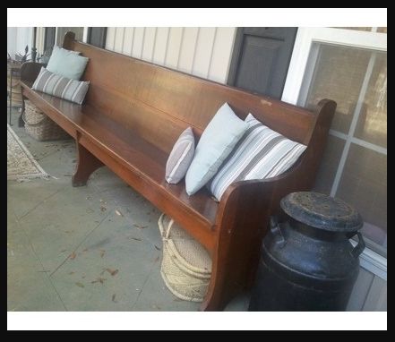 Church Pew Front Porch, Church Pew Bench, Antique Furniture Makeover, Front Porch Furniture, Front Porch Swing, Porch Styles, Church Pew, Farmhouse Porch, Porch Furniture