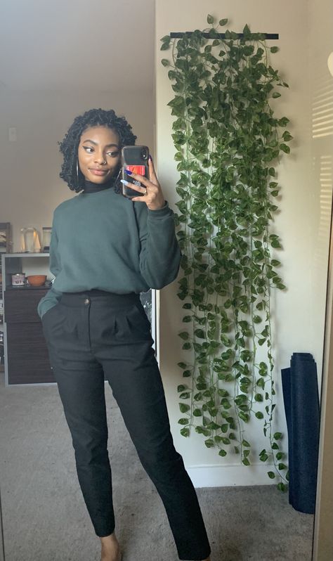 Dark academia Green sweater Pleated pants winter outfit Dark Academia Aesthetic Outfit Winter, Dark Business Casual Outfits, Sweater Professional Outfit, Business Academia Aesthetic, Professional Green Outfit, Art Acedamia Outfits, Black Pants And Sweater Outfit, Academia Office Outfit, Dark Professional Outfits