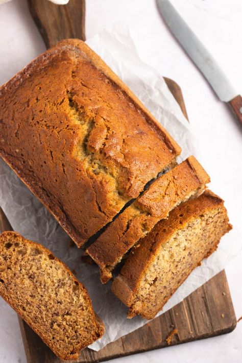 This dairy-free banana bread tastes just like the real deal! With just 10 minutes of prep time and an hour of baking, you'll have a sweet treat everyone will enjoy. Banana Bread Easy, Dairy Free Banana Bread, Dairy Free Chocolate Chips, No Rise Bread, Bread Easy, Banana Dessert, Dairy Free Diet, Best Banana Bread, Ripe Bananas