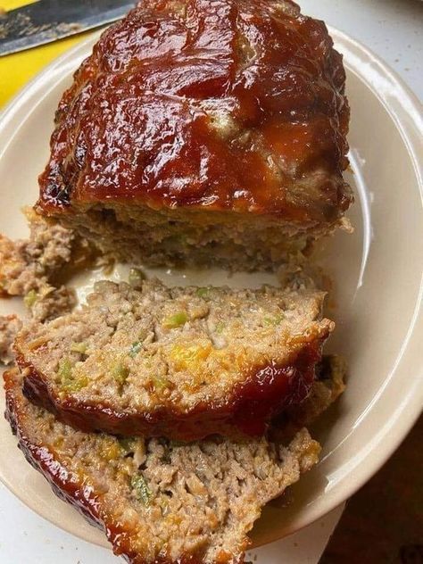 Cracker Barrel Meatloaf Recipe, Cracker Barrel Meatloaf, Cozy Meals, Meatloaf Recipe, Comfort Dishes, Ritz Crackers, Sharp Cheddar, Sharp Cheddar Cheese, Cracker Barrel