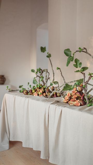 Fig Centerpiece, Branch Centerpieces, Fruit Arrangements, Dinner Decoration, Summer Getaway, Algarve Portugal, Floral Photography, Long Table, Lifestyle Fashion