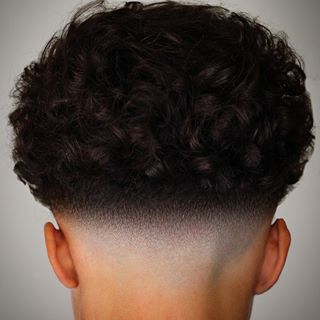 Curly Hair Taper, Fade Haircut Curly Hair, Low Taper Fade Haircut, Curly Hair Fade, Low Fade Haircut, Mid Fade, Taper Fade Haircut, Low Fade, Tapered Haircut