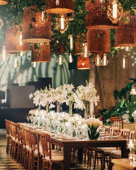 Tropical Wedding Venue, Filipiniana Wedding Theme, Filipiniana Wedding, Philippine Wedding, Filipino Wedding, Debut Ideas, Wedding Set Up, American Wedding, Modern Tropical