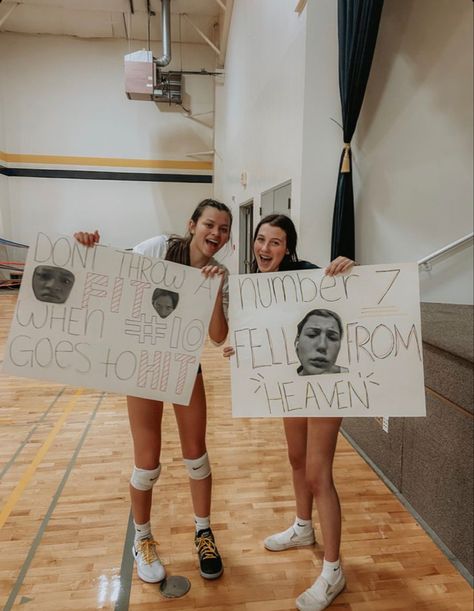 Funny Volleyball Signs Posters, Volleyball Fan Signs, Sport Support Poster Ideas, Baseball Signs For Games Fans, Signs For Volleyball Games, Basketball Signs For Games High Schools, Football Fan Signs, 8th Grade Night Volleyball Poster Ideas, Volleyball Game Signs