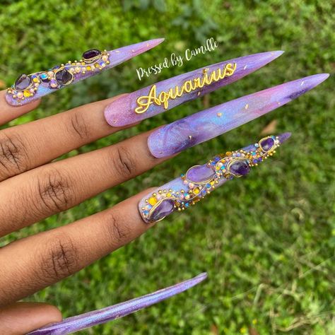 Libra Birthday Nail Set, Birthday Nails Aquarius, Aquarius Nails Acrylic, Aquarius Nail Art, Aquarius Nails Designs, Aquarius Birthday Nails, Aquarius Nails, Amethyst Nails, Scissor Hands