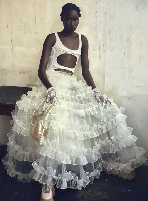 Adit Priscilla in Ivory, Elegant Fashion for Harper's Bazaar US — Anne of Carversville Pearls And Lace, Fashion Makeover, Fendi Dress, Bodysuit And Skirt, Dior Dress, Chain Dress, Bustier Dress, Giambattista Valli, Harper's Bazaar