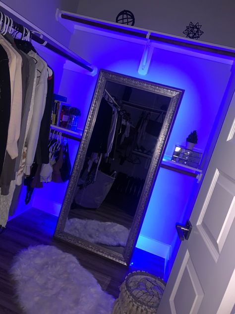 Mirror In Walk In Closet, Led Lights Behind Mirror, Lights Behind Mirror, Led Room Lighting, Led Closet, Purple Led Lights, Closet Colors, Black Mirror, Walk In Closet