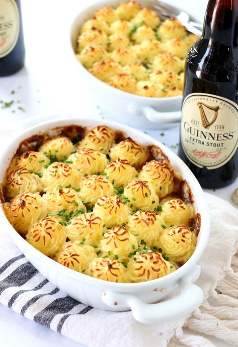 Shepard Pie Gravy, Guiness Sheppard’s Pie, Guinness Gravy, Best Shepherds Pie Recipe, Shepards Pie Recipe, Homey Kitchen, Shepard S Pie, Shepard's Pie, Cozy Recipes