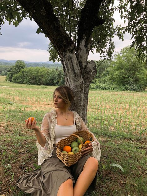 Cute Full Body Poses, Basket Photoshoot, Fruit Photoshoot, Market Photoshoot, Fruits Fashion, Cottage Core Girl, Pear Fashion, Morning Coffee Photography, Creative Shoot Ideas