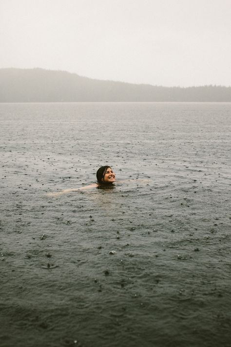 Wenn du im Regen nicht tanzen magst,dann schwimm doch mal einfach ✌ Love The Rain, Camping Ideas, 인물 사진, Goa, Rainy Days, The Rain, Rainy Day, The Great Outdoors, Dream Life