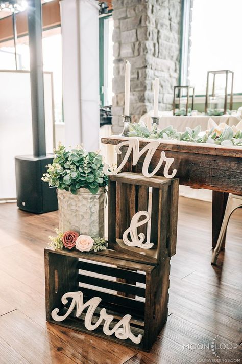 Rustic Sweetheart Table, Wedding Crates, Crate Decor, Sweetheart Table Wedding, Rustic Fall Wedding, August Wedding, Wedding Entrance, Mom Wedding, Future Wedding Plans