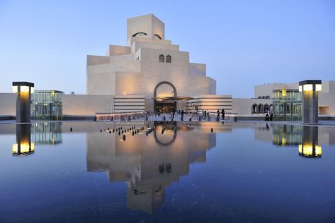 Dusk Landscape, Islamic Art Museum, Museum Of Islamic Art, Wedding Brochure, Landscaping Images, Grand Mosque, Doha Qatar, Manama, The Fountain